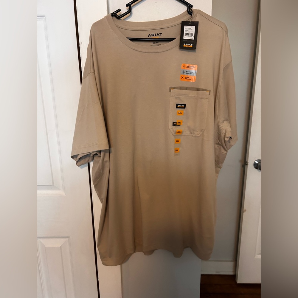 NWT Set of two men’s Ariat shirts